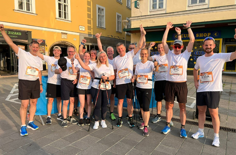 Gruppenfoto-Firmenlauf-Elektro-Schwarzmann