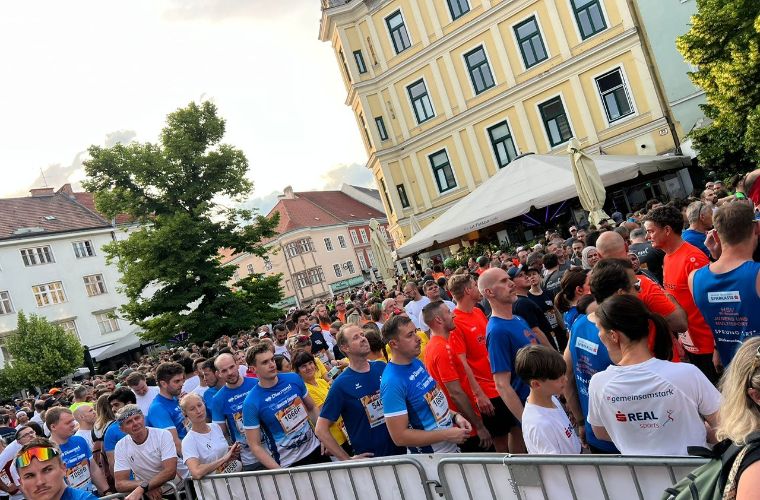 Start-Firmenlauf-Elektro-schwarzmann